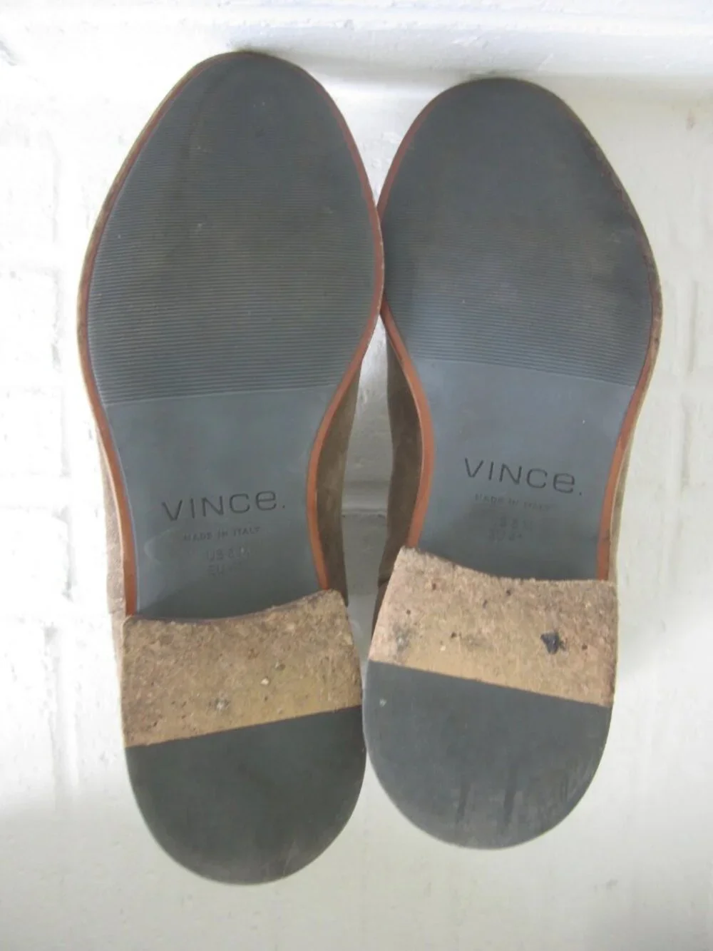 VINCE Suede Chelsea Boots Men’s 8 M EU 41